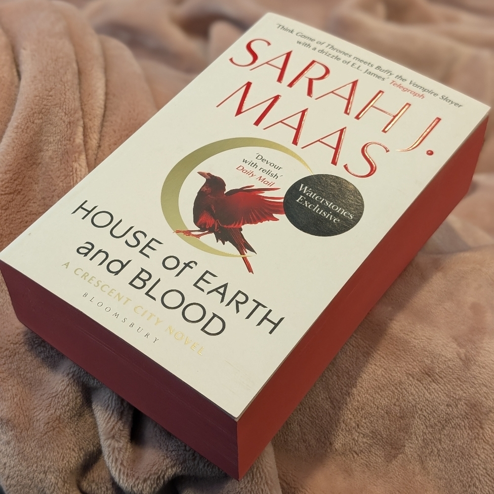 Waterstones Exclusive House Of Earth And Bloor SJM